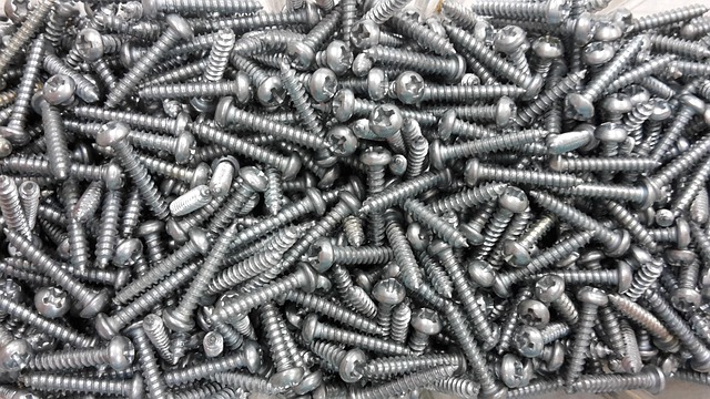 Die Welt der Schrauben: Vielfalt, Anwendung und Einkaufsmöglichkeiten Die Welt der Schrauben: Vielfalt, Anwendung und Einkaufsmöglichkeiten